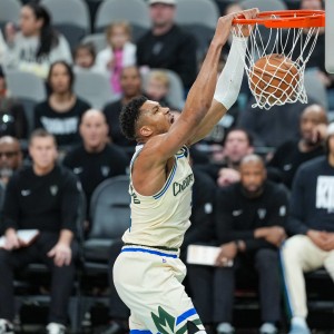 必一运动官方app-TA记者：雄鹿管理层从未真正与字母哥追求者进行过反报价谈判